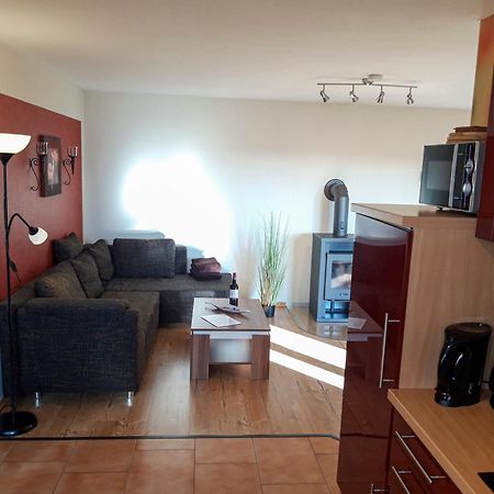 Kleines Ferienhaus Am Feldrand Malchow  Εξωτερικό φωτογραφία