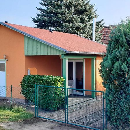 Kleines Ferienhaus Am Feldrand Malchow  Εξωτερικό φωτογραφία